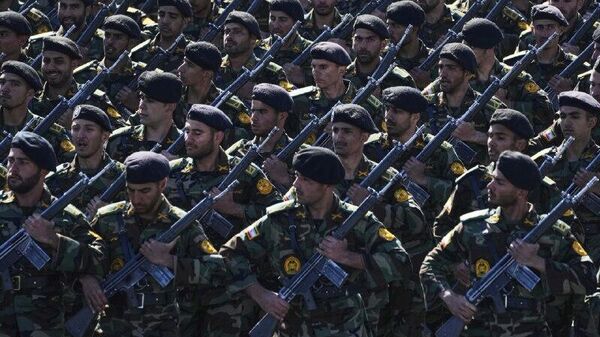 🪖 Irán afirma que su Ejército tiene el dedo en el gatillo tras amenazas de Trump - Sputnik Mundo