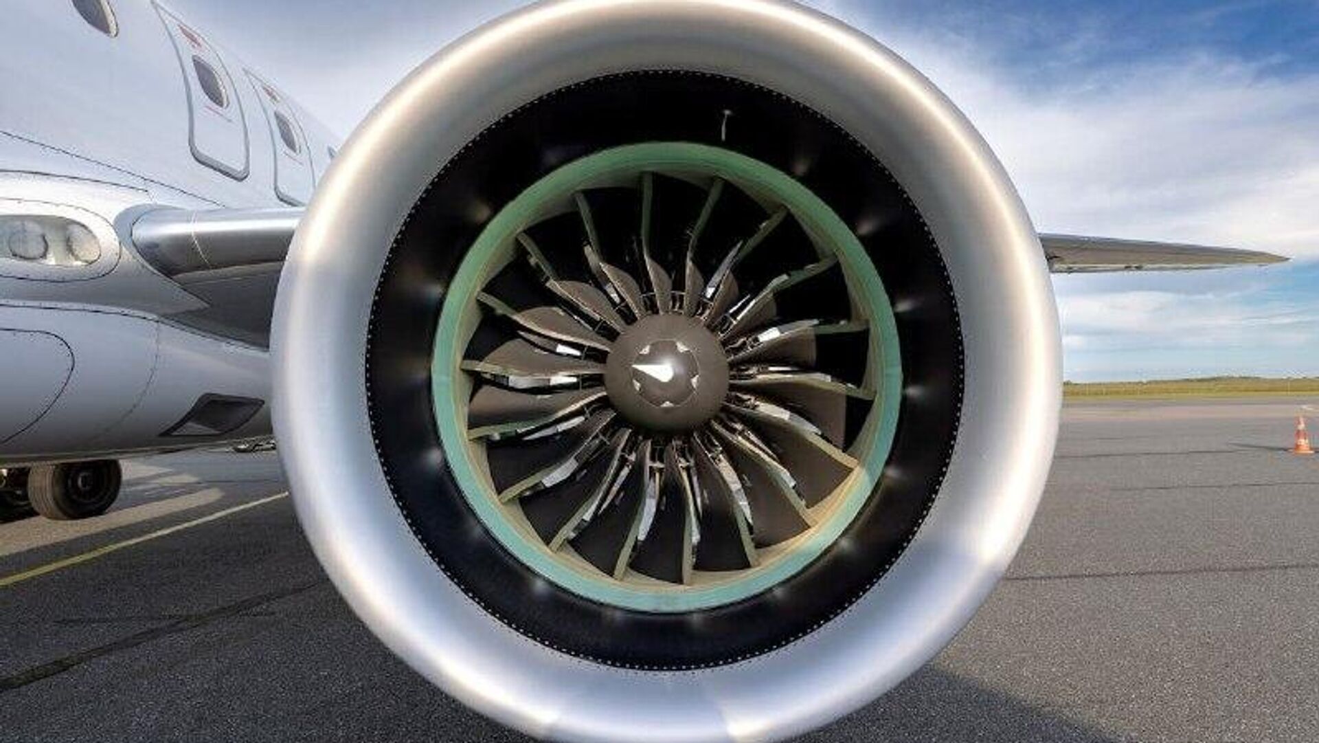 EEUU podría emplear motores de aviones abandonados para impulsar la IA EEUU podría emplear motores de aviones abandonados para impulsar la IA - Sputnik Mundo, 1920, 29.01.2026