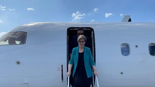 Laura Dogu, diplomática estadounidense - Sputnik Mundo