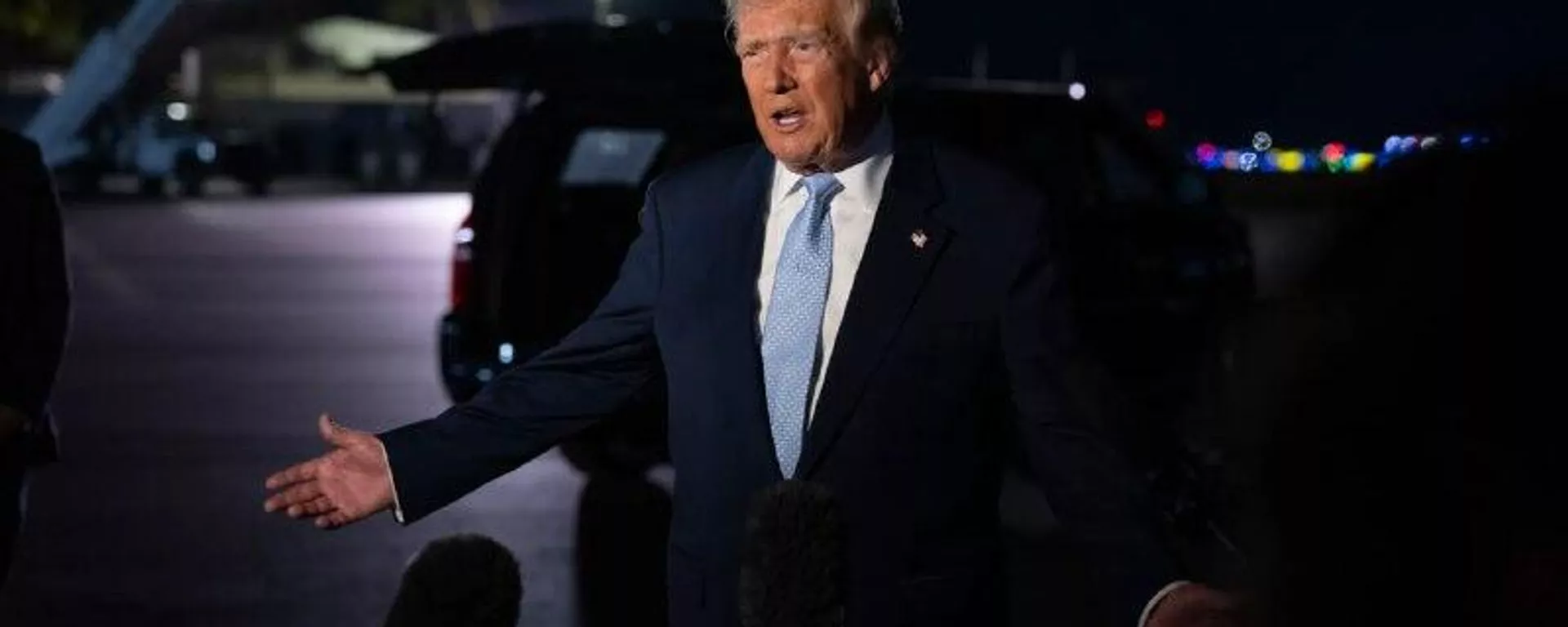 Aún no lo hemos debatido, dice Trump sobre los recursos que recibiría Venezuela por la venta del petróleo - Sputnik Mundo, 1920, 01.02.2026