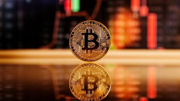 Reportan que el bitcóin cayó a niveles no vistos desde hace nueve meses - Sputnik Mundo