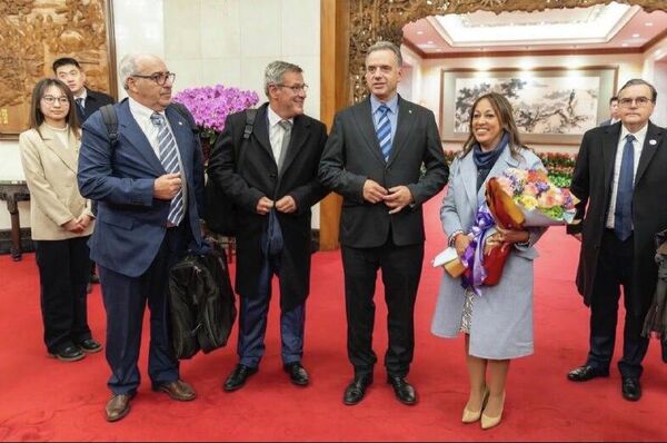 El presidente de Uruguay inicia una visita de Estado a China - Sputnik Mundo