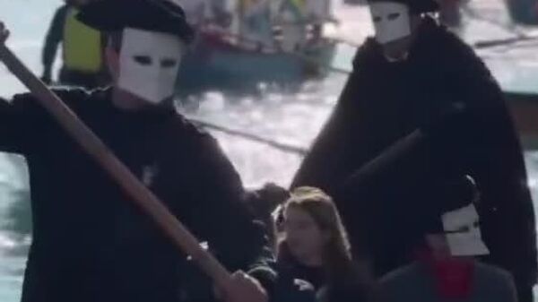 El carnaval de Venecia arranca con el tradicional desfile acuático - Sputnik Mundo