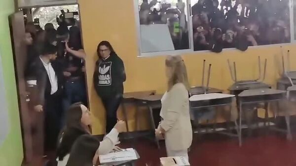 Candidata oficialista Fernández deja su voto en las elecciones de Costa Rica - Sputnik Mundo