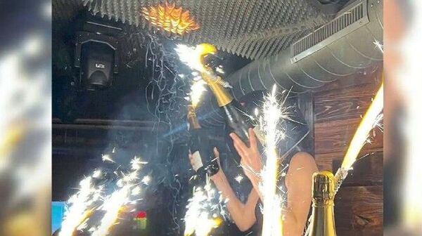 Incendio en bar suizo: la cifra de fallecidos asciende a 41 tras fallecimiento de un joven de 18 años - Sputnik Mundo