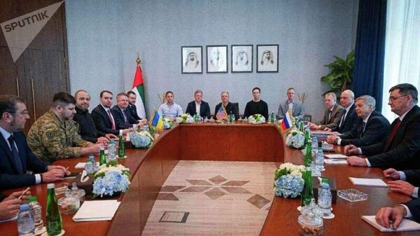 La nueva ronda de consultas sobre Ucrania se celebrará los días 4 y 5 de febrero en Abu Dabi, informan desde el Kremlin - Sputnik Mundo