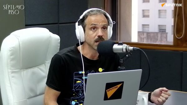 7⃣ RADIO 'Séptimo Piso' | Los demócratas critican el accionar de ICE pero terminan negociando - Sputnik Mundo