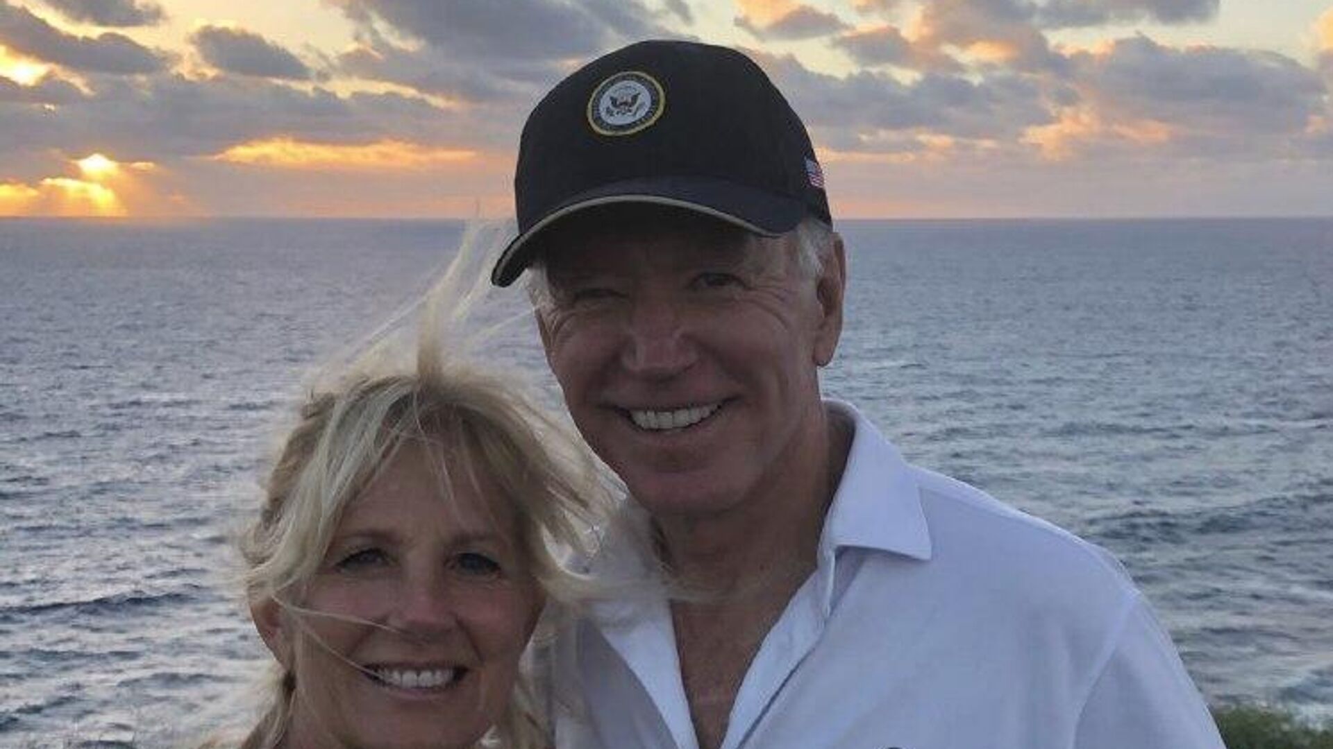 Arrestan al exesposo de Jill Biden por asesinar a su esposa Arrestan al exesposo de Jill Biden por asesinar a su esposa - Sputnik Mundo, 1920, 03.02.2026