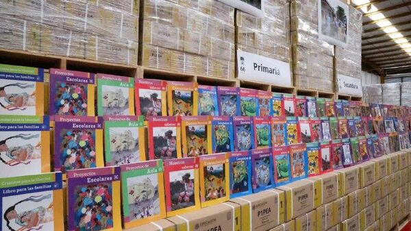 México renueva contrato para enviar libros a Cuba, según medio - Sputnik Mundo