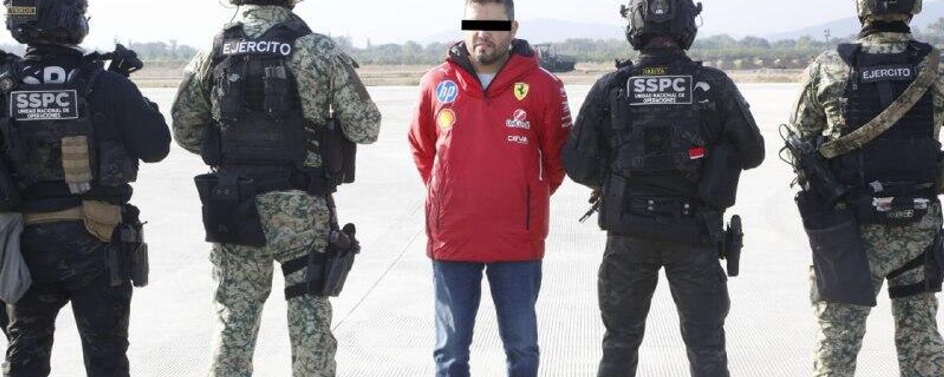 Detienen a alcalde mexicano por posibles nexos con el narco - Sputnik Mundo, 1920, 05.02.2026