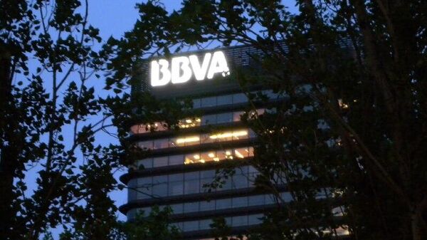 BBVA marca un nuevo récord en 2025 y gana más de 12 - Sputnik Mundo