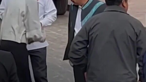 Sheinbaum pide a funcionarios actuar con humildad tras escándalo del presidente de la Corte de México - Sputnik Mundo