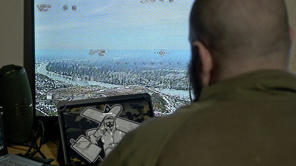 Soldado ruso en la zona de la operación militar especial  - Sputnik Mundo