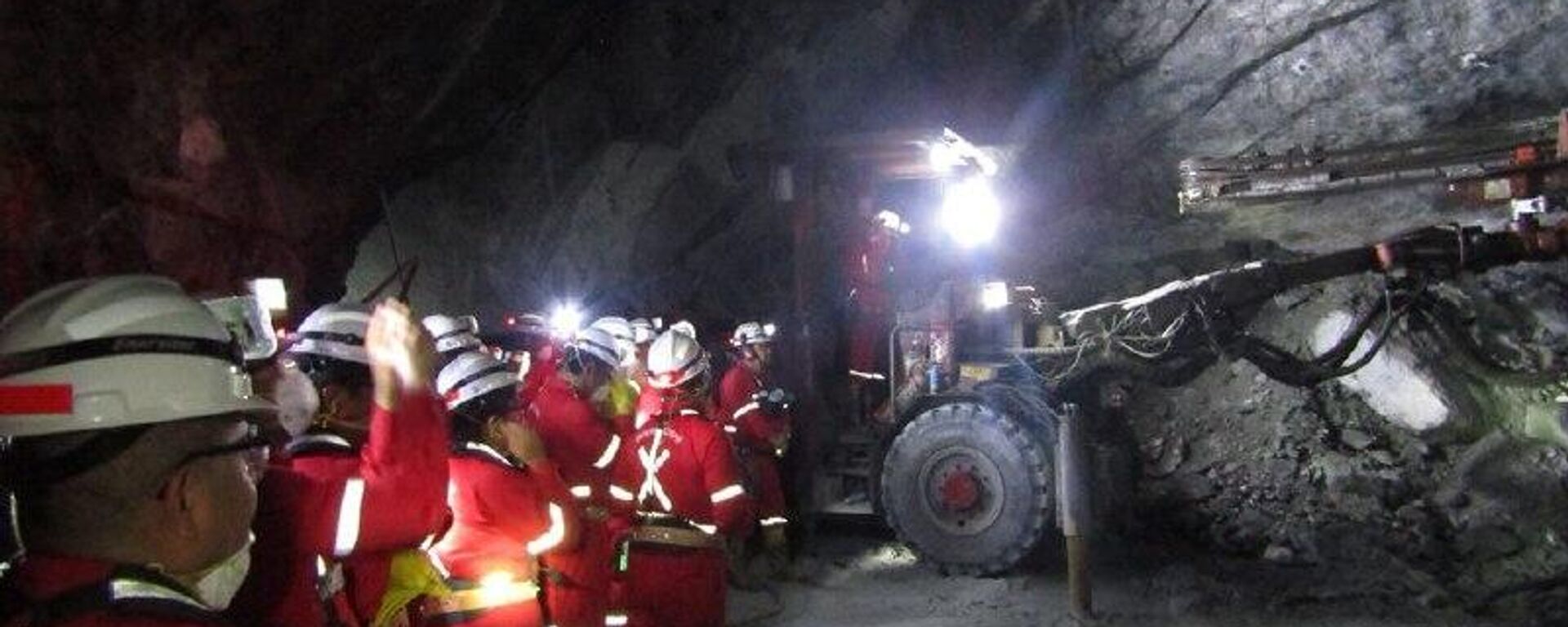 🪨 México recuperará más de 200 concesiones mineras, anuncia Sheinbaum - Sputnik Mundo, 1920, 09.02.2026