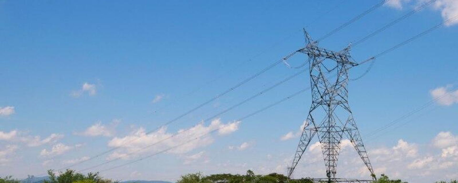 Colombia podría enfrentar un déficit de energía eléctrica superior al 58% en 2028, advierte empresa - Sputnik Mundo, 1920, 09.02.2026