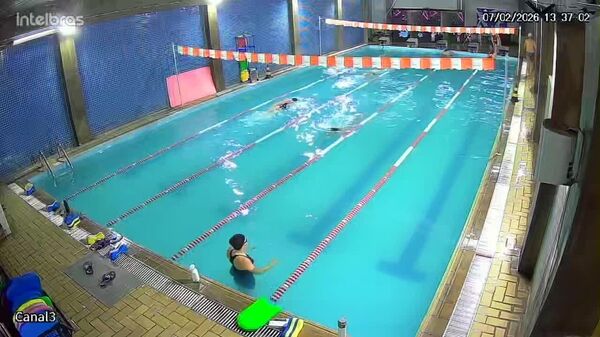 Policía brasileña investiga el caso de una piscina contaminada que ocasionó la muerte de una mujer - Sputnik Mundo