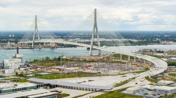 Trump amaga con bloquear el puente entre Canadá y EEUU - Sputnik Mundo