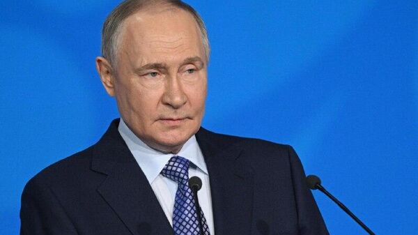 En un contexto de turbulencias mundiales, el papel de la diplomacia rusa es más relevante que nunca, declara Putin - Sputnik Mundo