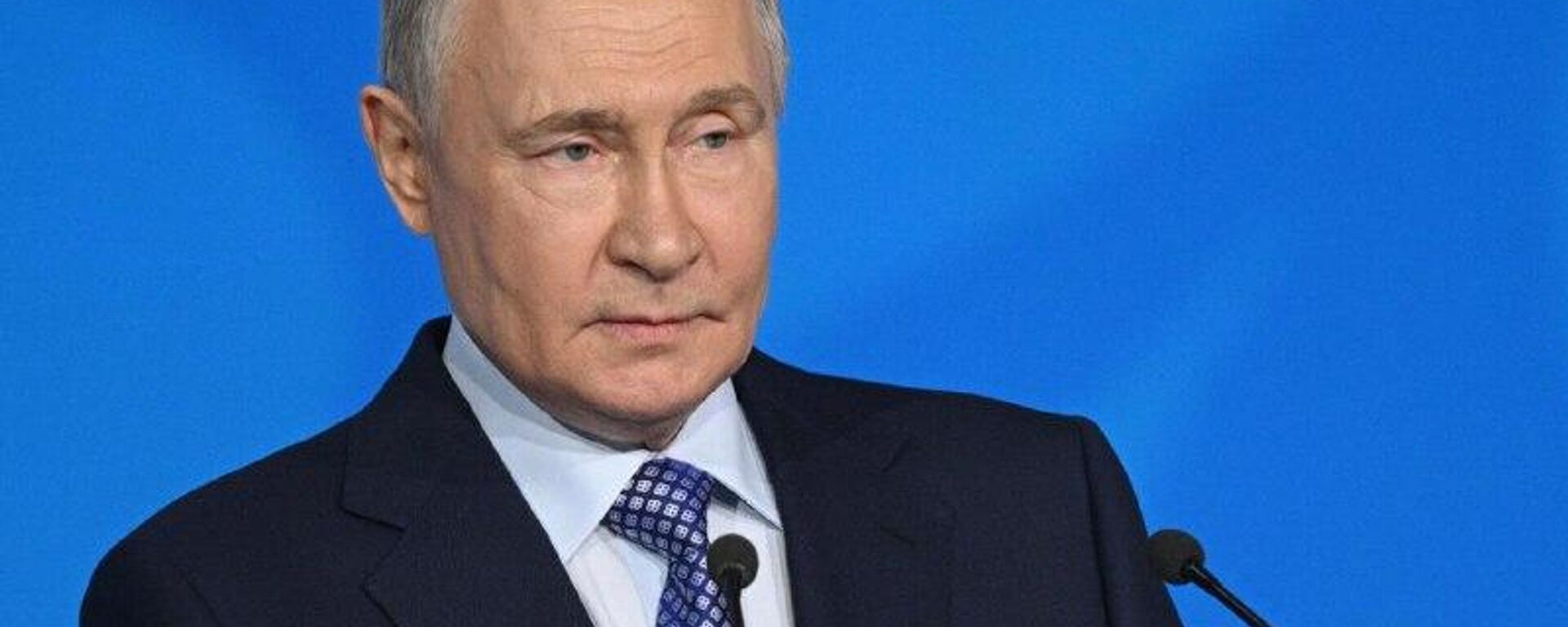 En un contexto de turbulencias mundiales, el papel de la diplomacia rusa es más relevante que nunca, declara Putin - Sputnik Mundo, 1920, 10.02.2026