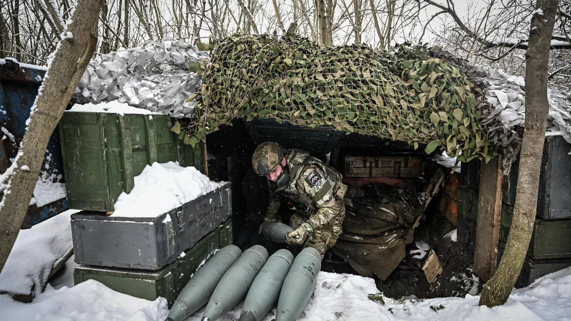 Soldato russo nell'area dell'operazione militare speciale - Sputnik World, 1920, 10.02.2026