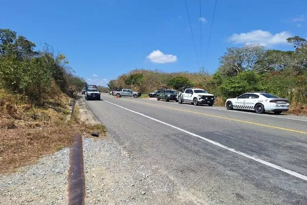 Hay al menos tres muertos por la explosión de un ducto de combustible en el sur de México - Sputnik Mundo