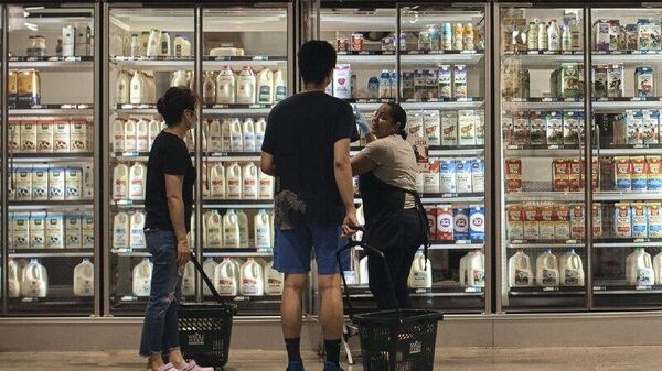 🪙 Morosidad de los consumidores estadounidenses sube a su nivel más alto desde 2017 - Sputnik Mundo