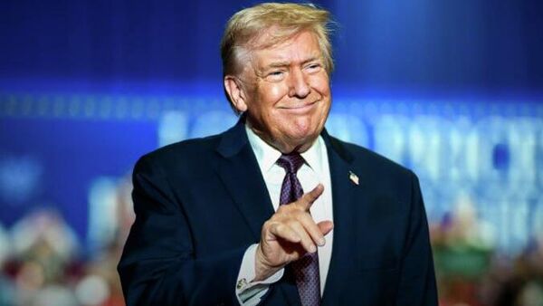 Trump considera que puede obtener un acuerdo mucho mejor con Irán, dice el secretario del Tesoro - Sputnik Mundo