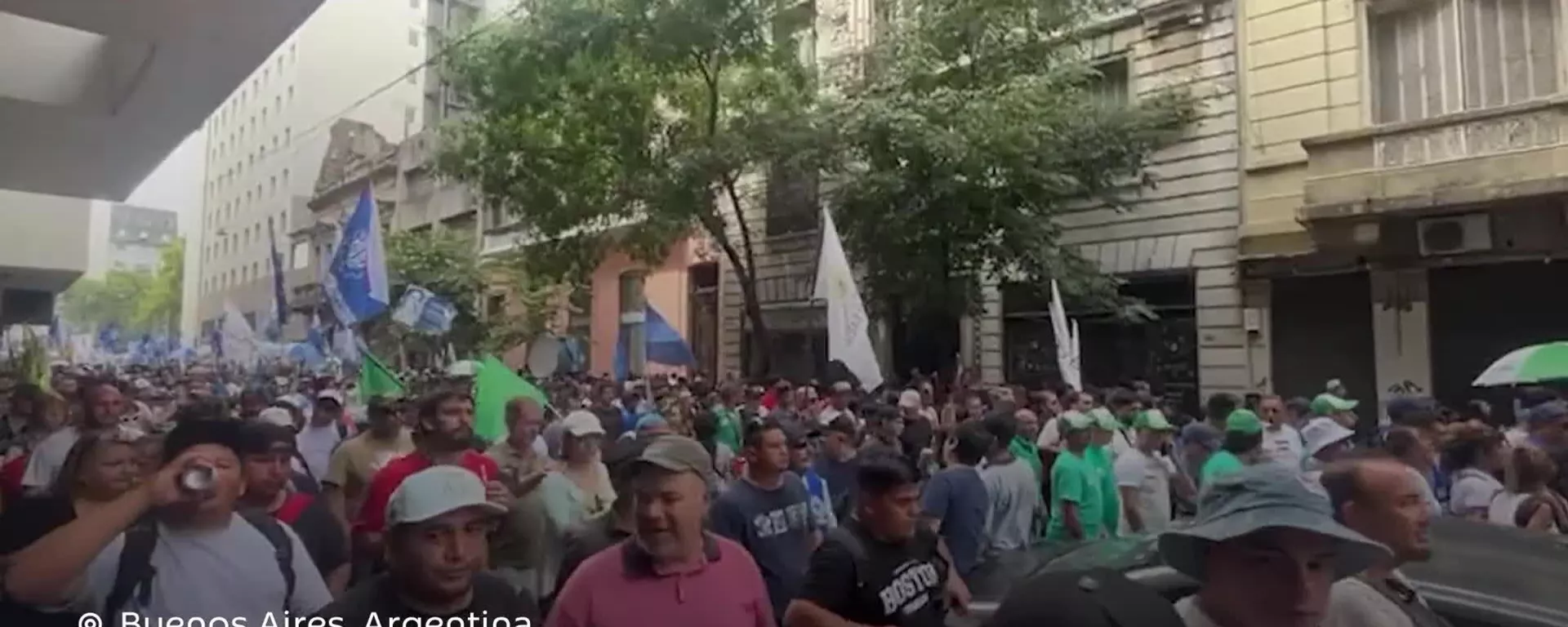 Protesta contra la reforma laboral en Argentina: Le quieren quitar derechos históricos a la clase trabajadora - Sputnik Mundo, 1920, 11.02.2026