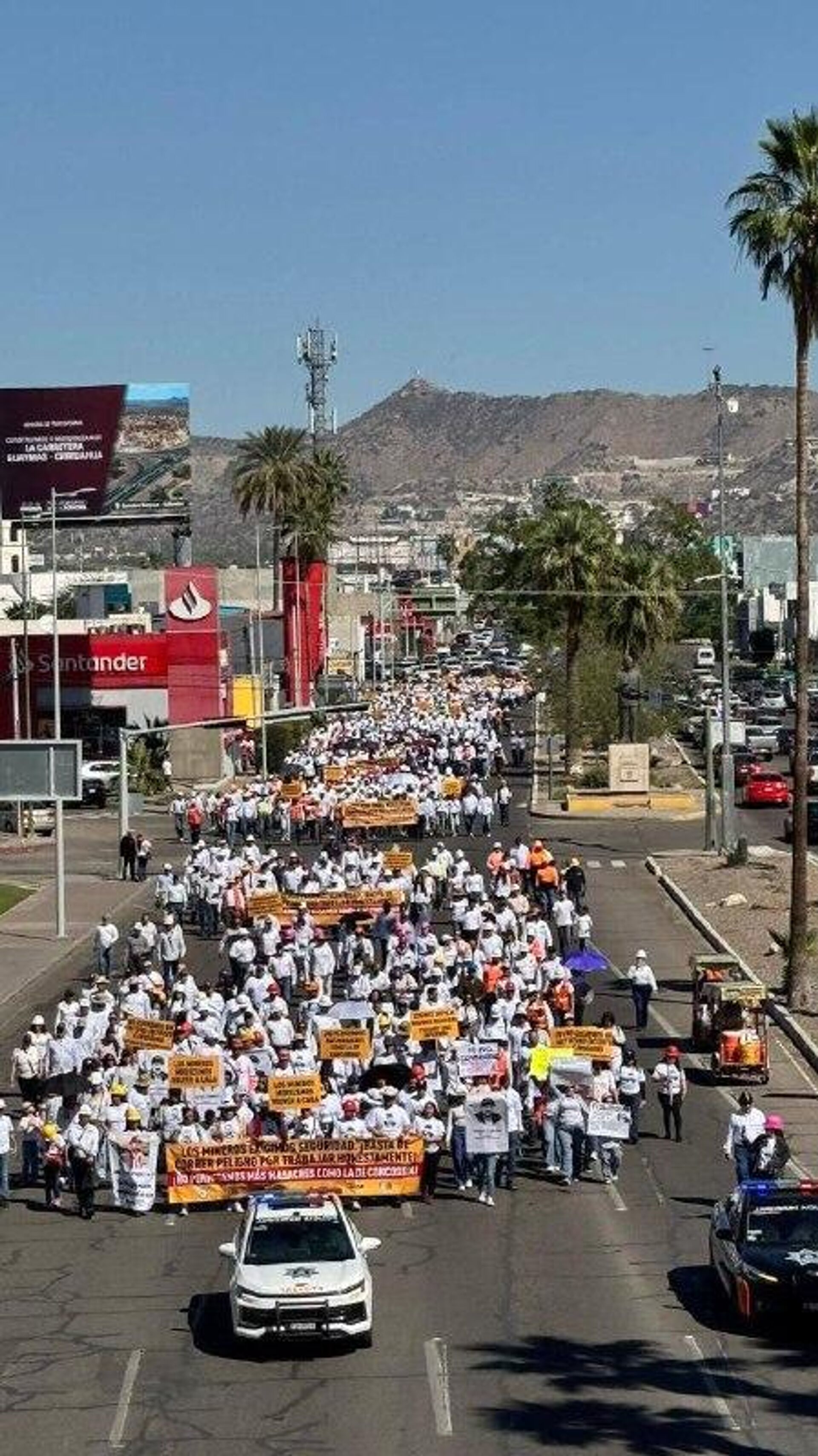 Mineros mexicanos exigen mayor seguridad para su gremio - Sputnik Mundo, 1920, 16.02.2026