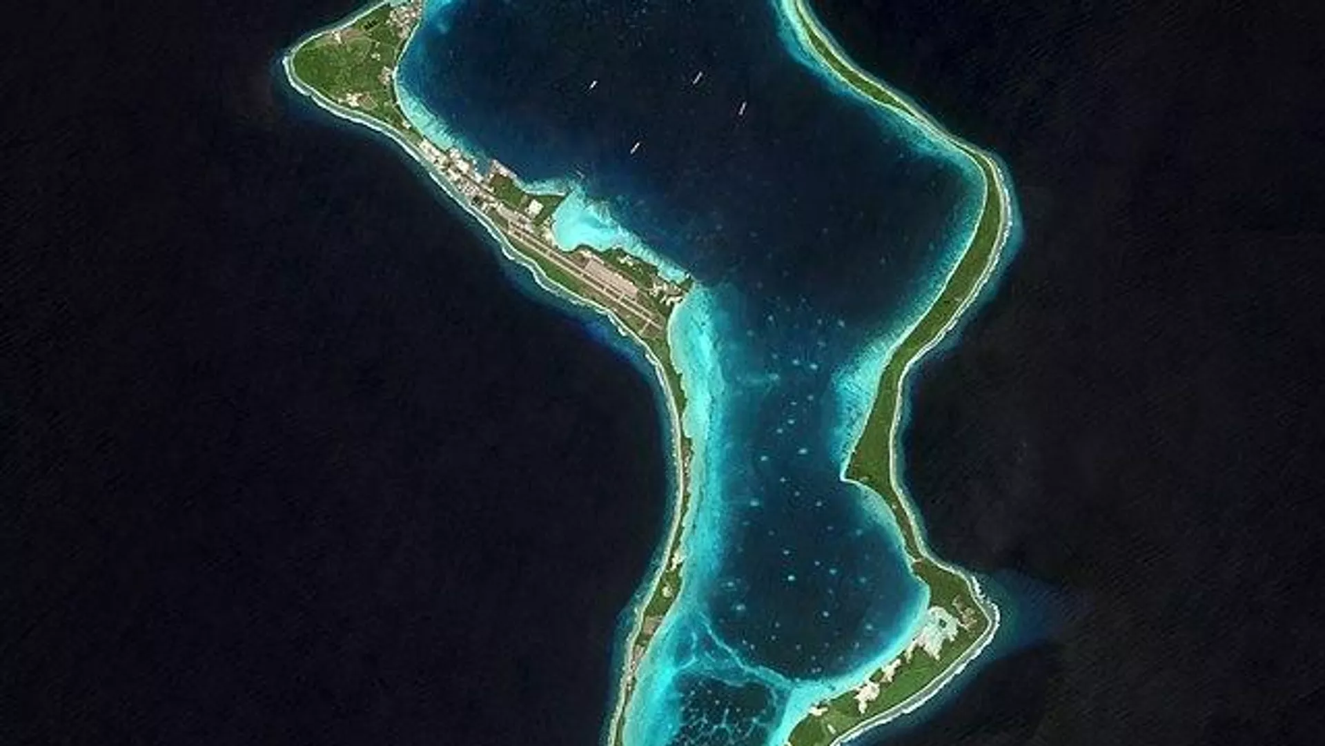 Trump pide al Reino Unido conservar esta isla porque podría ser usada contra Irán - Sputnik Mundo, 1920, 19.02.2026