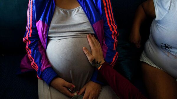 Mujer embarazada en España - Sputnik Mundo