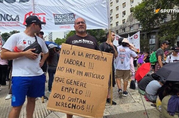 🪧 Sigue la movilización en Argentina contra la reforma laboral - Sputnik Mundo