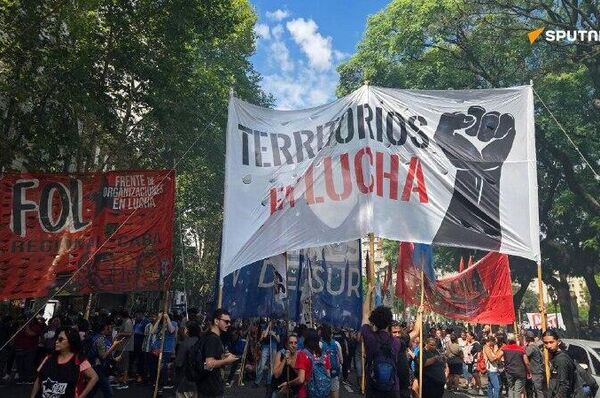 🪧 Sigue la movilización en Argentina contra la reforma laboral - Sputnik Mundo