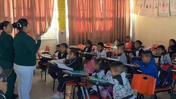 Alrededor de tres menores al día son hospitalizados en México por agresiones escolares - Sputnik Mundo