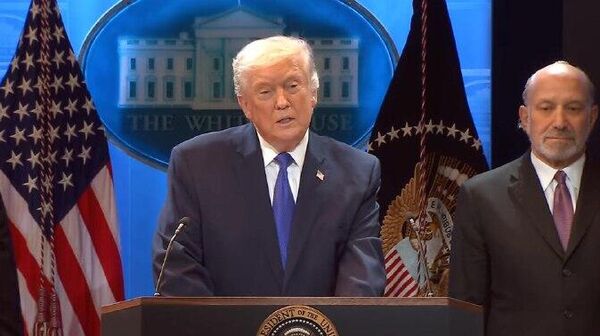 El presidente de Estados Unidos, Donald Trump, calificó negativamente la decisión del organismo jurídico, mismo que determinó que el jefe de Estado no está autorizado a imponer aranceles globales - Sputnik Mundo