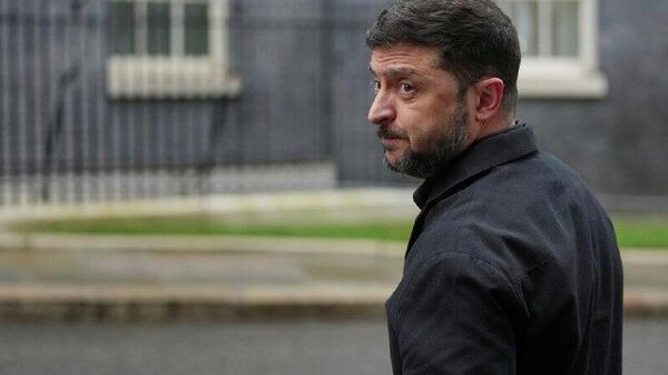 Auditoría de EEUU revela escándalo de corrupción de 100 millones de dólares en el entorno de Zelenski - Sputnik Mundo