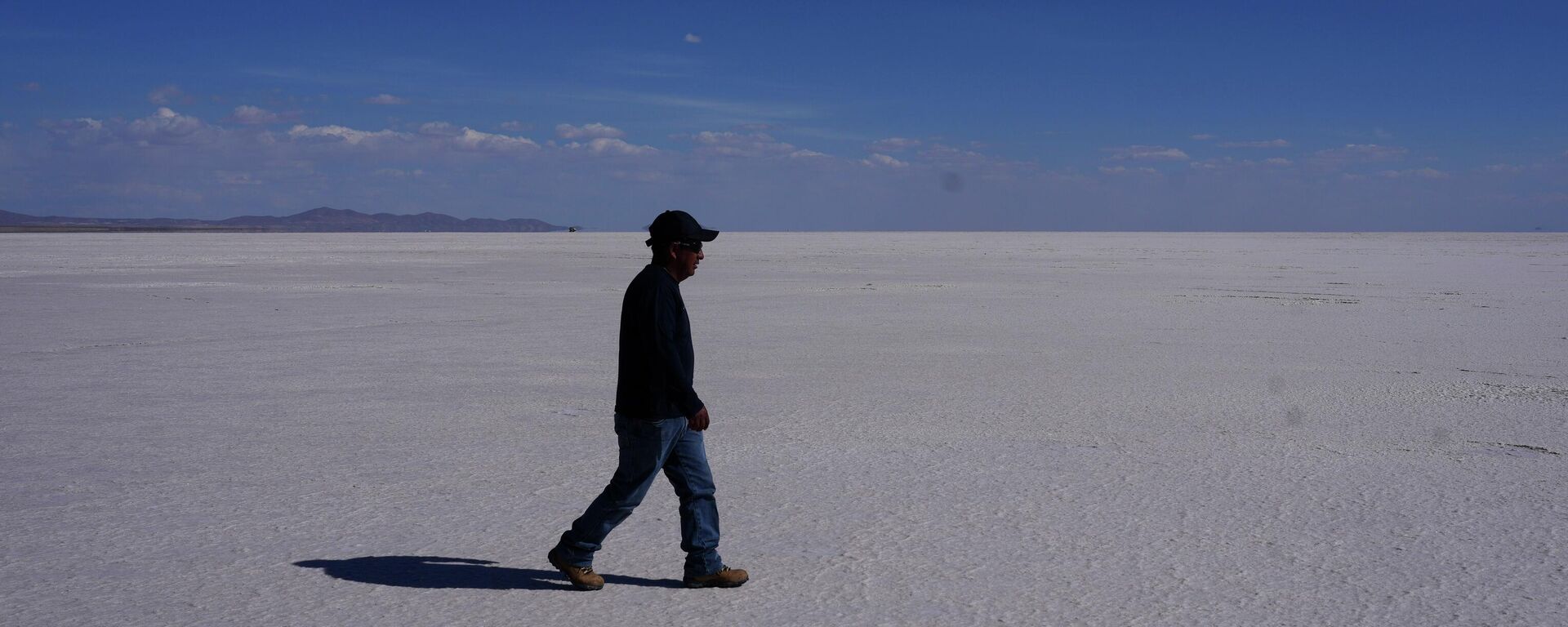 El salar de Uyuni, en Bolivia. - Sputnik Mundo, 1920, 22.02.2026
