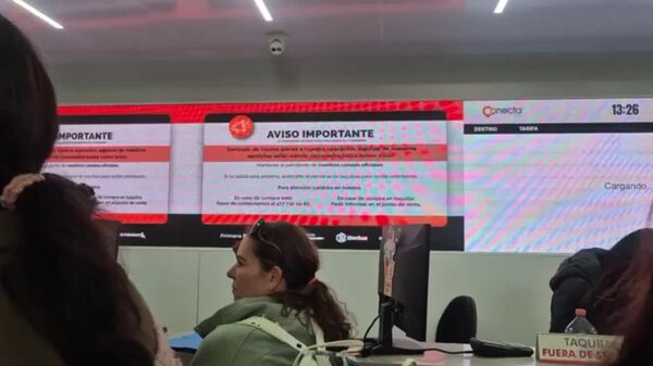 Medios de transporte suspenden viajes tras bloqueos por muerte de 'Mencho' - Sputnik Mundo