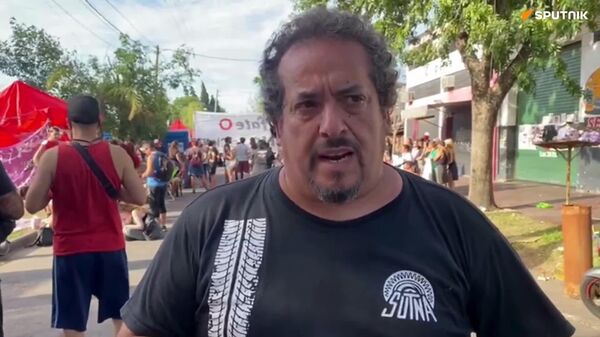 🪧 Trabajadores de FATE realizan festival para exigir la reapertura de la planta de neumáticos - Sputnik Mundo