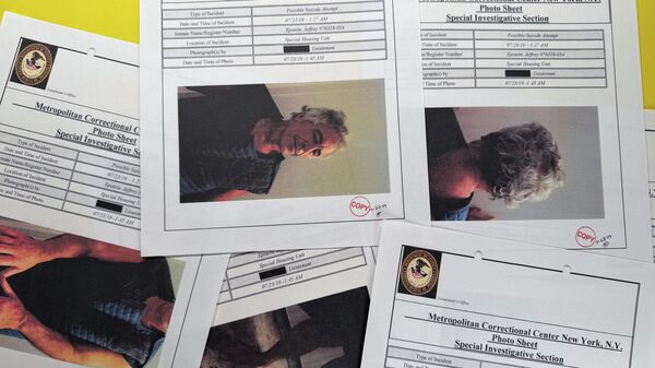 Un documento que se incluyó en la publicación de los archivos de Jeffrey Epstein por parte del Departamento de Justicia de los EEUU. - Sputnik Mundo