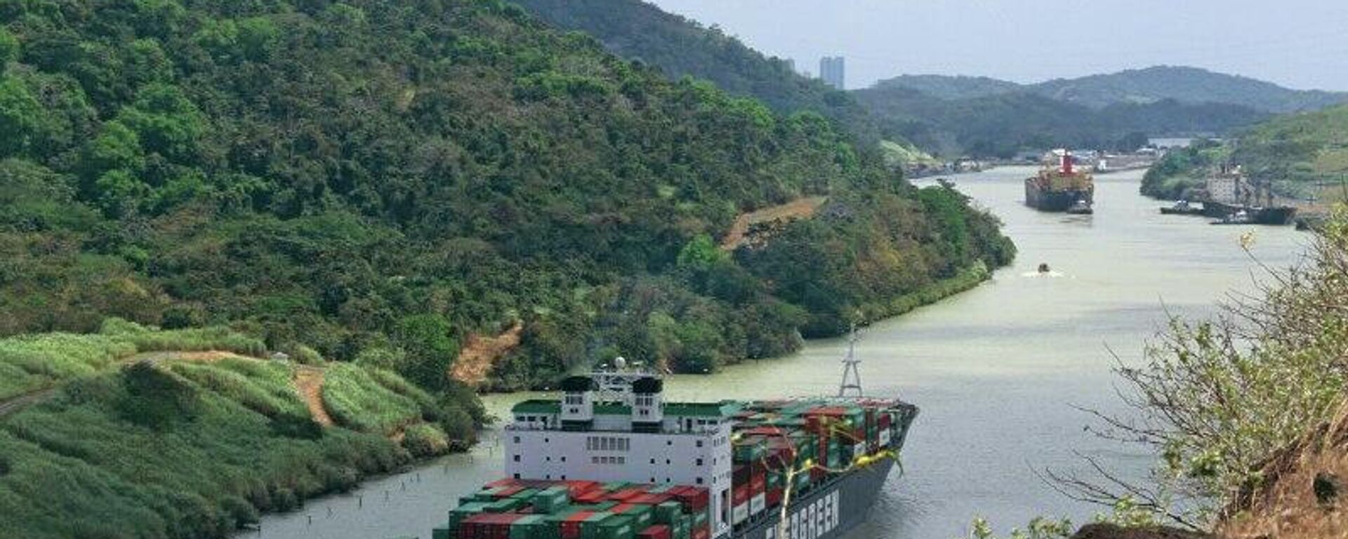 Panamá retoma el control de dos puertos en el Canal - Sputnik Mundo, 1920, 24.02.2026