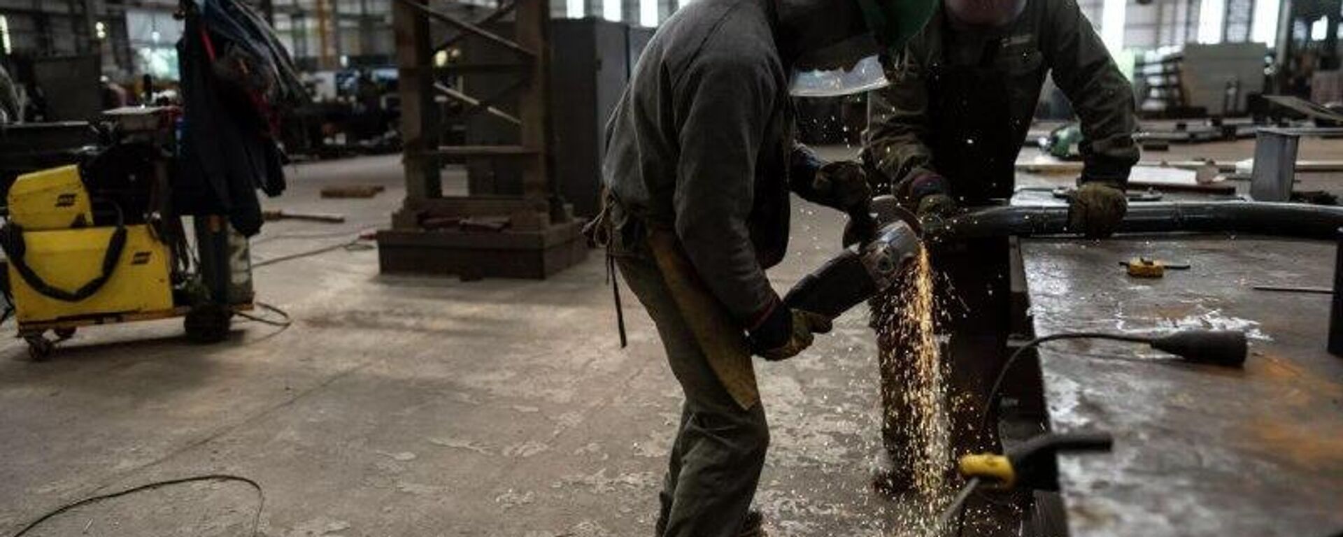 Recesión y aluvión de importaciones: el cóctel que presiona la producción y el empleo en Argentina - Sputnik Mundo, 1920, 18.03.2026