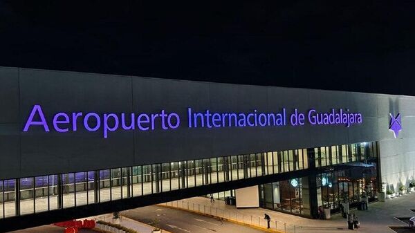 Los aeropuertos de Jalisco operan con normalidad tras la caída de 'El Mencho' - Sputnik Mundo