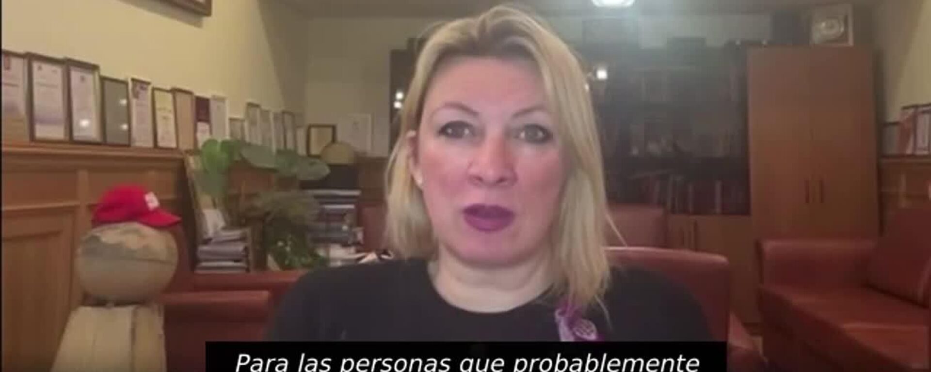 El Reino Unido y Francia coquetean con Kiev con el tema de las armas nucleares, denuncia Zajárova - Sputnik Mundo, 1920, 25.02.2026