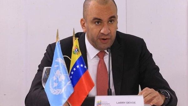 Nombran en Venezuela a Larry Devoe como fiscal encargado - Sputnik Mundo
