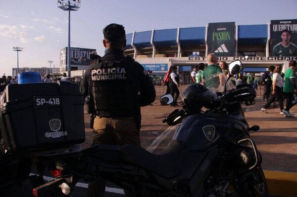 Reportan fuerte despliegue de seguridad para el partido entre México e Islandia Reportan fuerte despliegue de seguridad para el partido entre México e Islandia - Sputnik Mundo