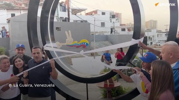 🪖 Vuelven a sus hogares las familias afectadas por el ataque militar de EEUU a Venezuela - Sputnik Mundo