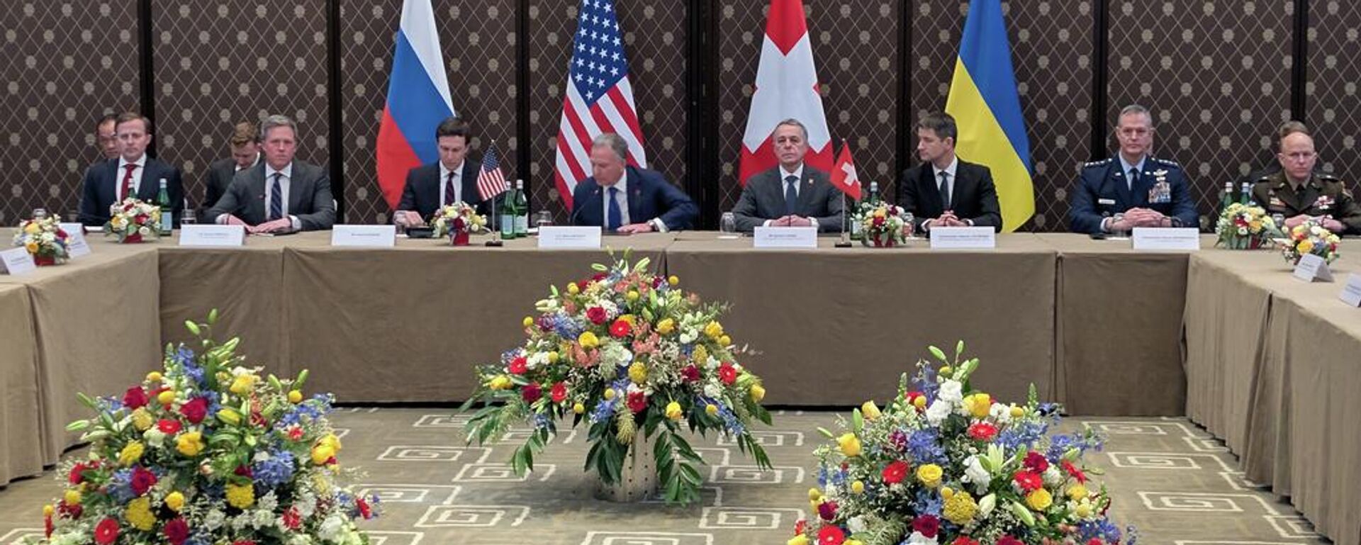 La delegación estadounidense asiste a la nueva ronda de conversaciones trilaterales entre Estados Unidos, Ucrania y Rusia sobre el conflicto ucraniano en Ginebra, Suiza. - Sputnik Mundo, 1920, 08.06.2026