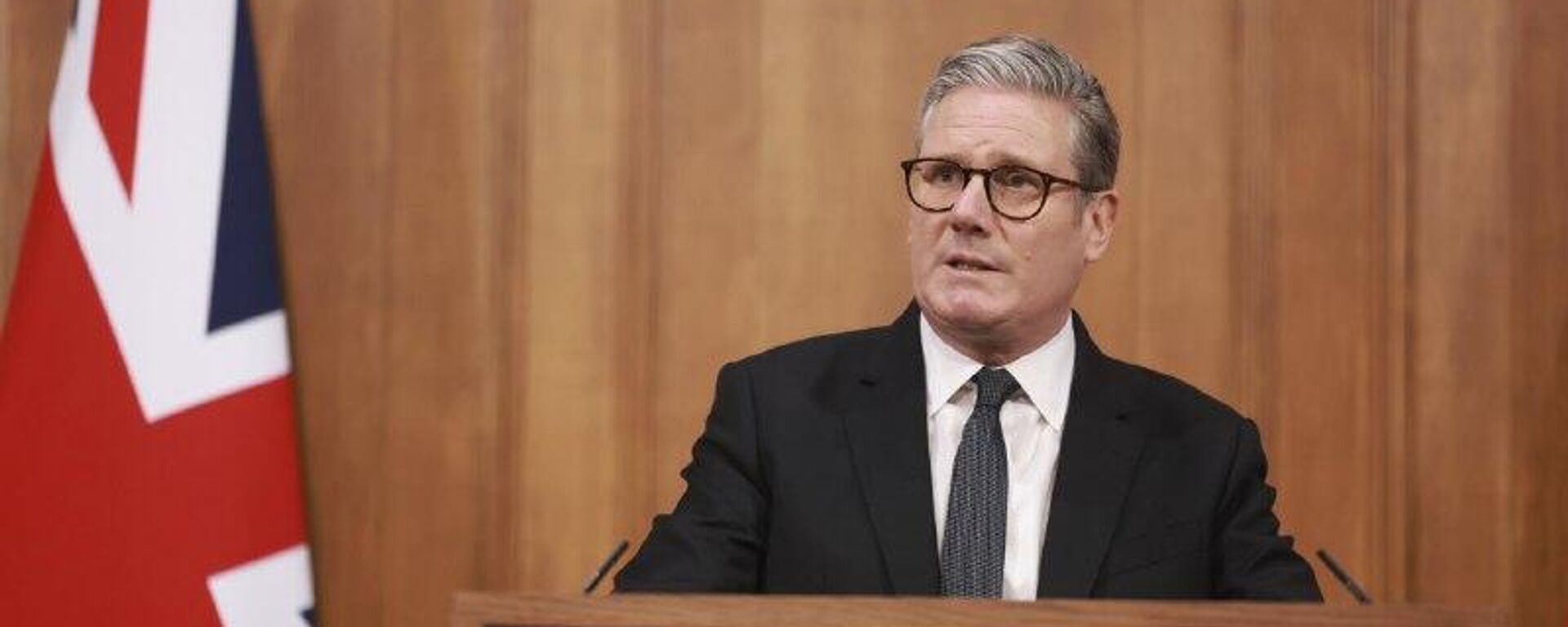Legisladores laboristas exigen que Starmer cambie de rumbo del partido - Sputnik Mundo, 1920, 28.02.2026