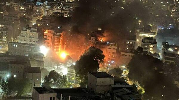 Misiles iraníes impactan en Tel Aviv - Sputnik Mundo